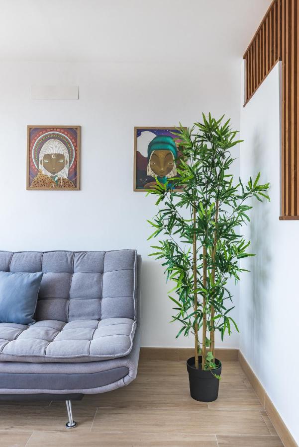 Home2Book Lovely Seaside Apartment Las Canteras لاس بالماس دي غران كاناريا المظهر الخارجي الصورة