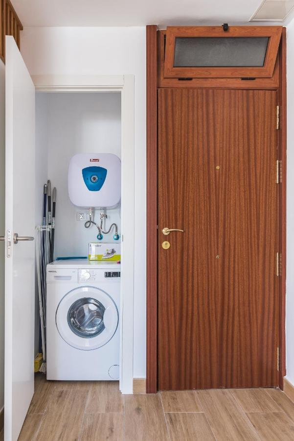 Home2Book Lovely Seaside Apartment Las Canteras لاس بالماس دي غران كاناريا المظهر الخارجي الصورة